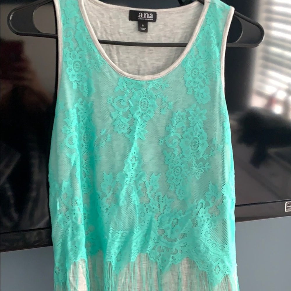 Tank top with overlay lace